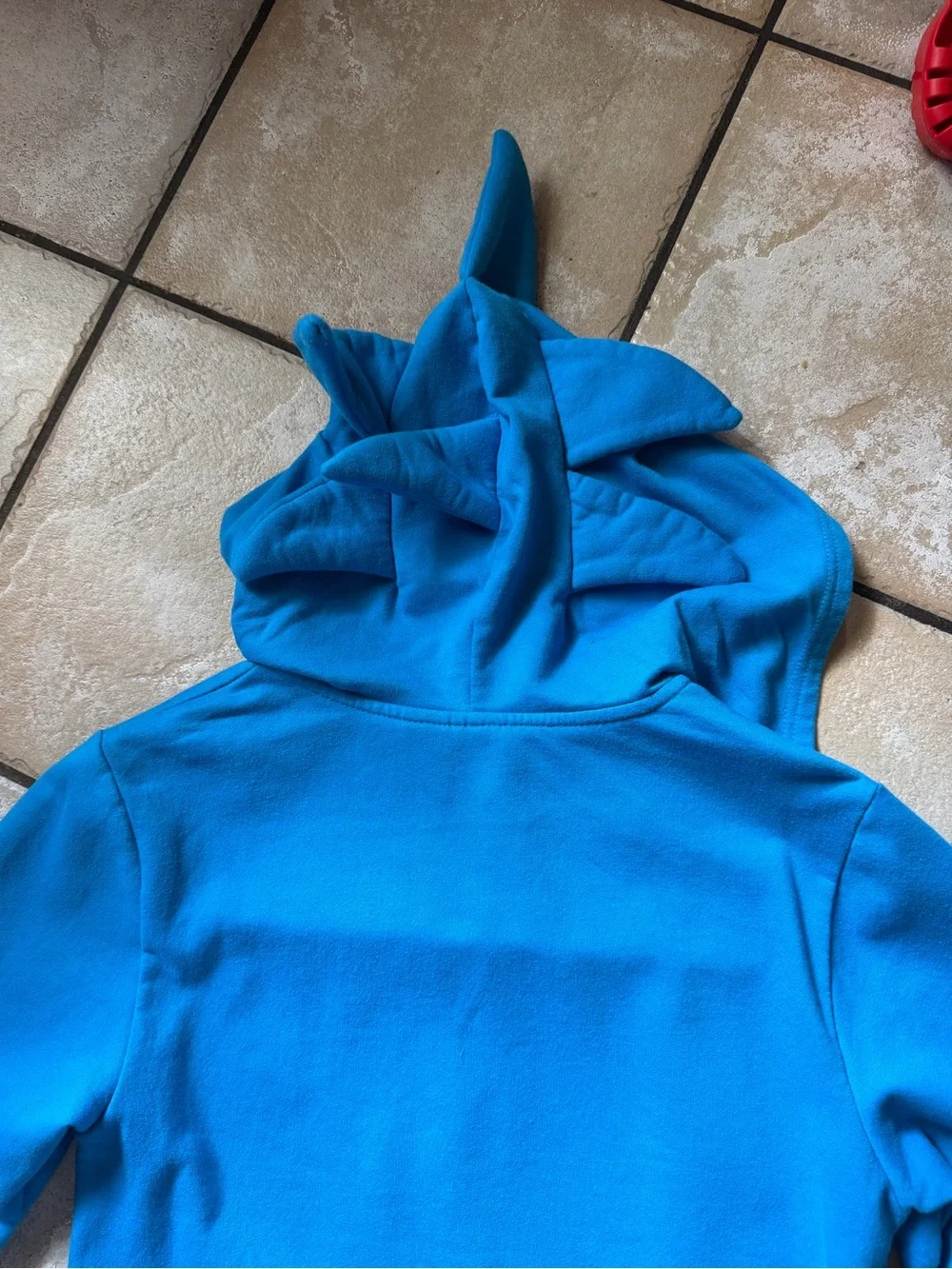 MAD Engine Sonic The Hedgehog Blue Hoodie Jacket with Cream Belly Circle
